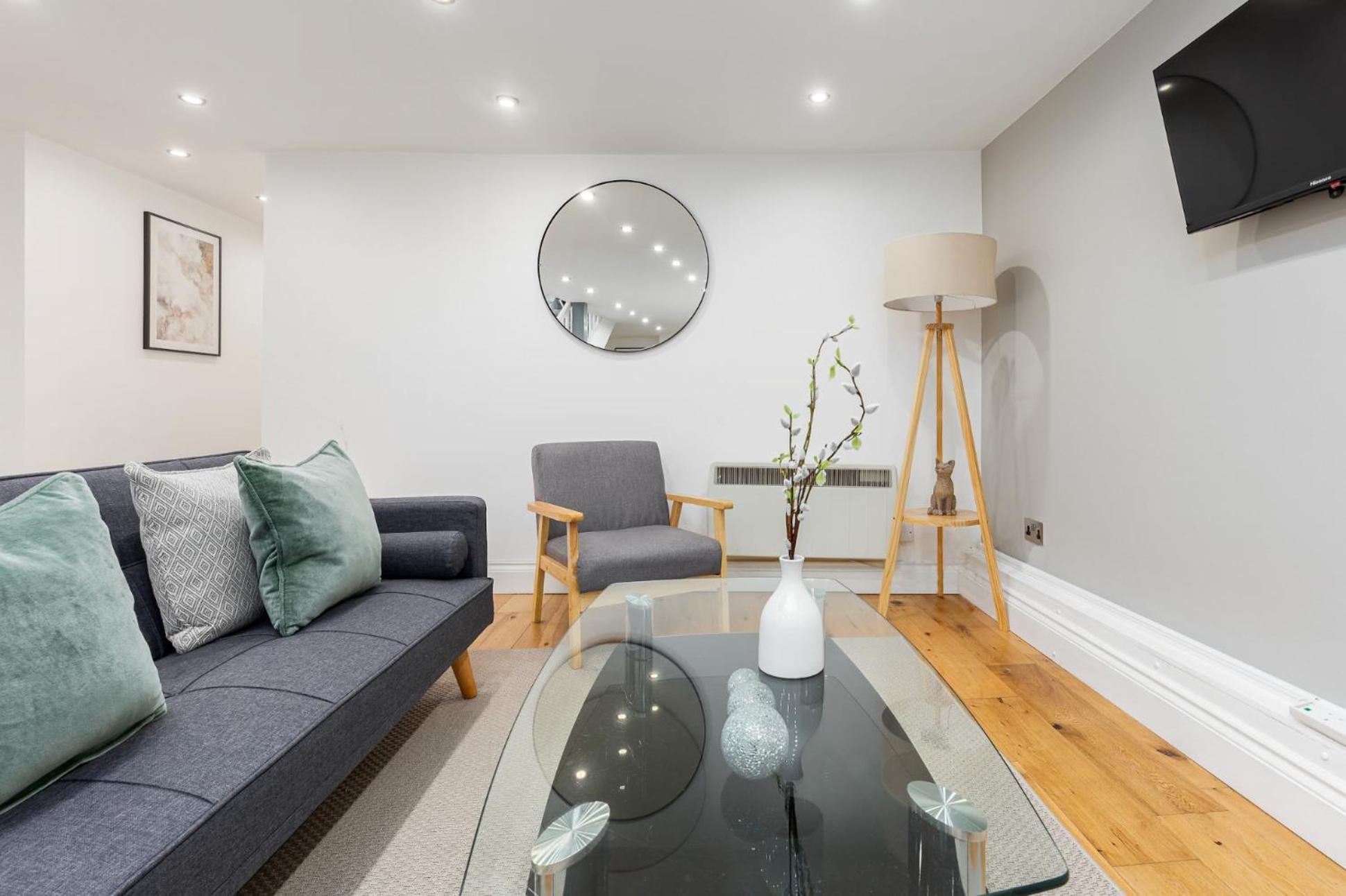 2 Bed Flat Near Camden Market Londen